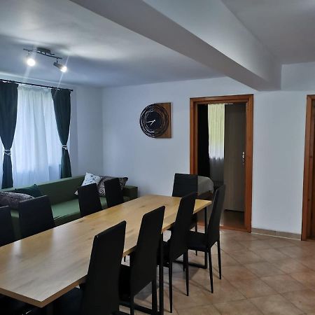 Отель Casa Noastra Оршова Экстерьер фото