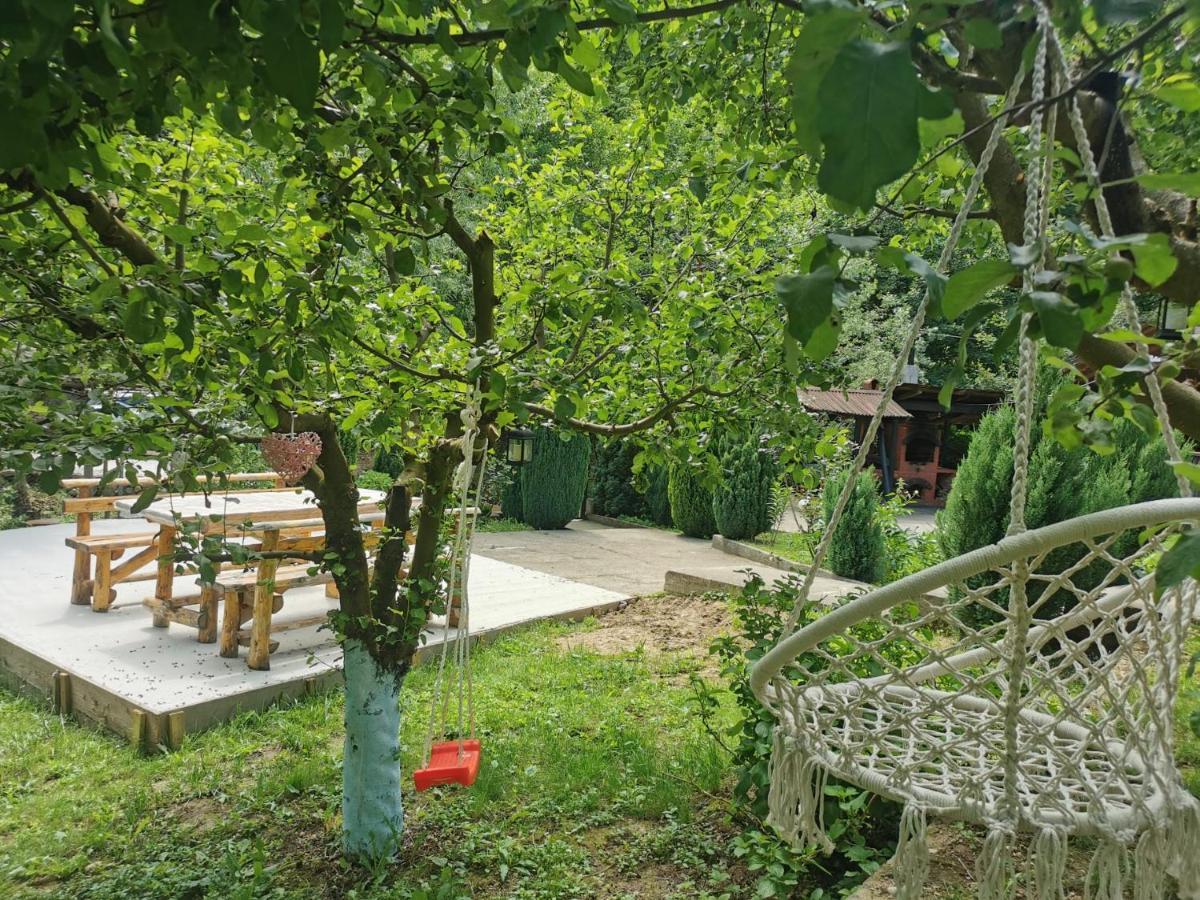 Отель Casa Noastra Оршова Экстерьер фото